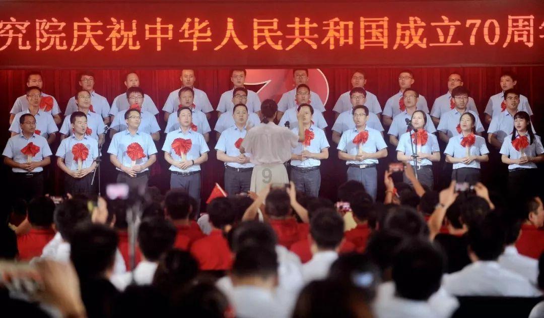 英国王室两位核心人物查尔斯国王和凯特王妃，同时需要接受手术